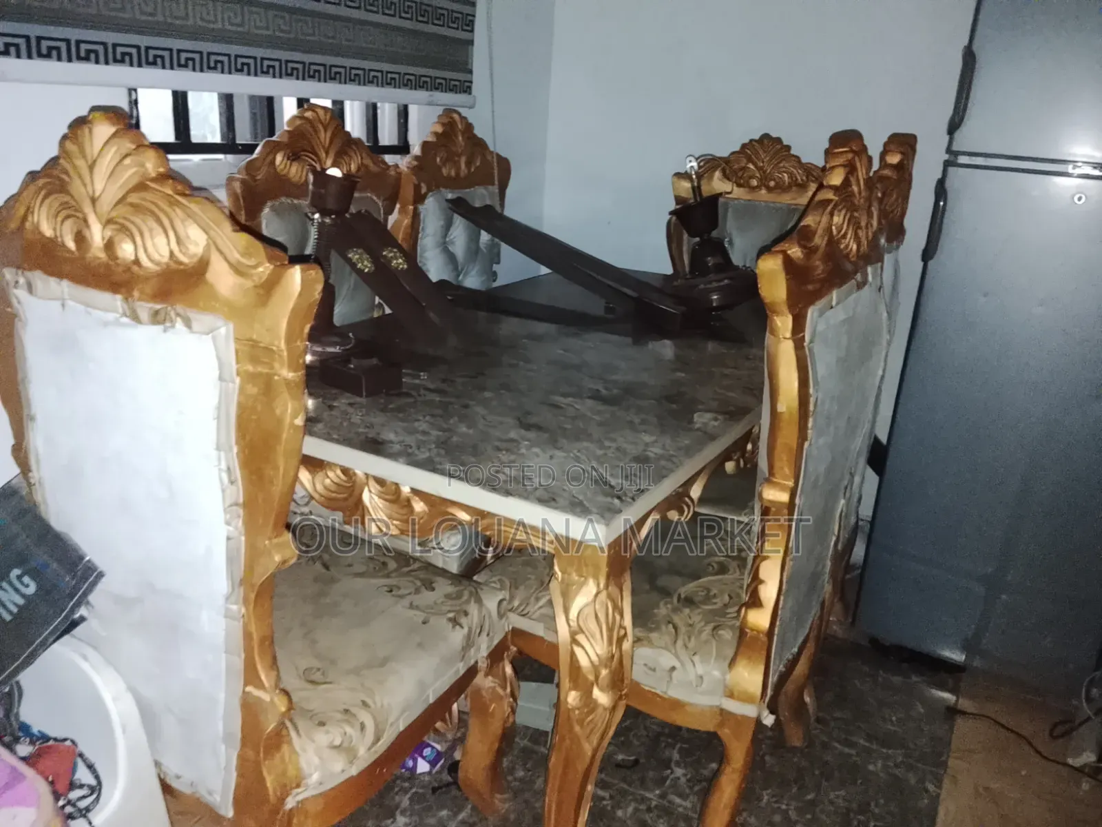 Dinning Table