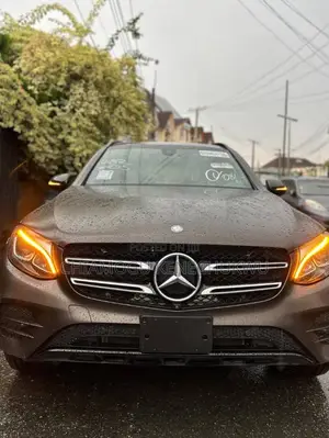 Mercedes-Benz GLC-Class 2017 Brown