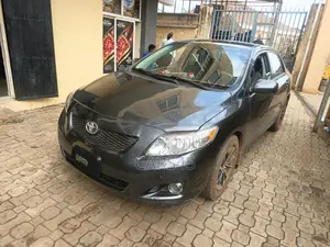 Toyota Corolla 2009 Gray