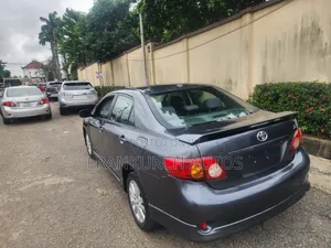 Toyota Corolla 2009 Gray