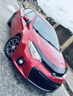Toyota Corolla LE 4dr Sedan (1.8L 4cyl CVT) 2014 Red