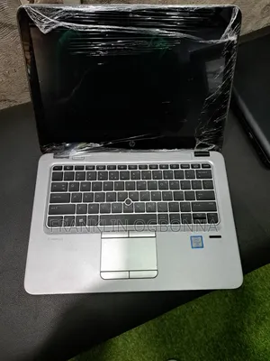 Laptop HP EliteBook 820 G4 8GB Intel Core i5 SSD 256GB