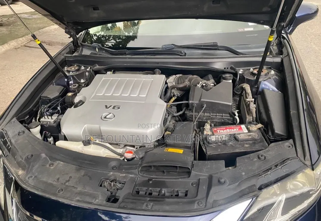 Lexus ES 2016 Blue