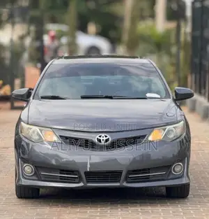 Toyota Camry 2012 Gray
