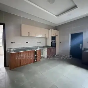 5bdrm Duplex in Ikate for rent