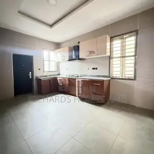 5bdrm Duplex in Ikate for rent