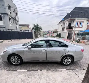 Lexus ES 350 2011 Silver