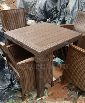 Top Quality 4 Seaters Very Sturdy Classic Rattan Outdoor Set
