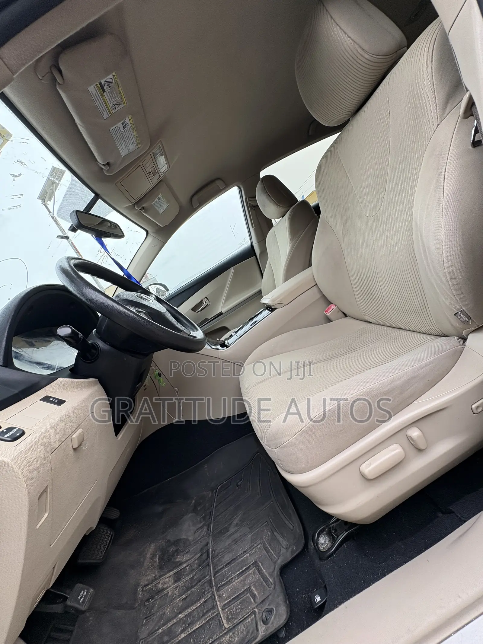 Toyota Venza LE 2010 Black