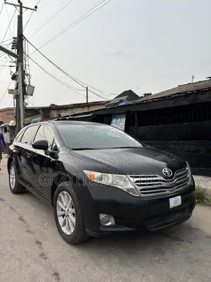Toyota Venza LE 2010 Black