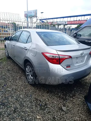 Toyota Corolla 2016 Silver