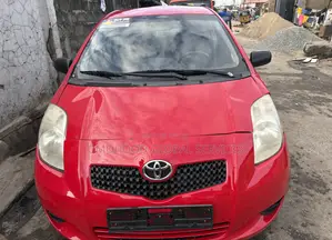 Toyota Yaris 2003 Red