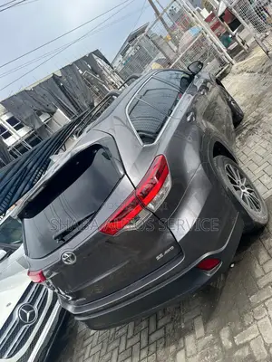 Toyota Highlander 2017 Gray