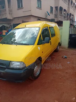 Fiat Ducato 2010 Yellow