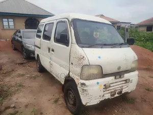 Suzuki Every 2010 White