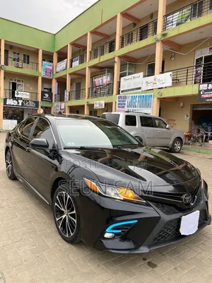 Toyota Camry 2018 Black