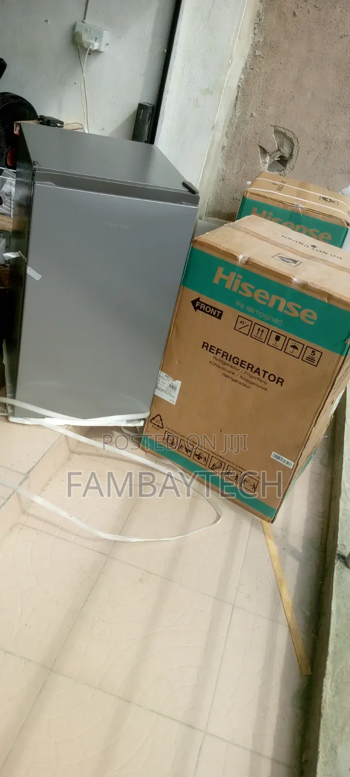 Hisense Ref 121 Mini Fridge – Reliable Everyday Cooling