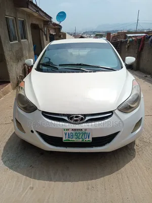Hyundai Elantra 2013 White