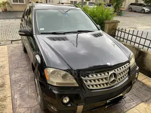 Mercedes-Benz M Class ML350 AWD 4MATIC 2009 Black