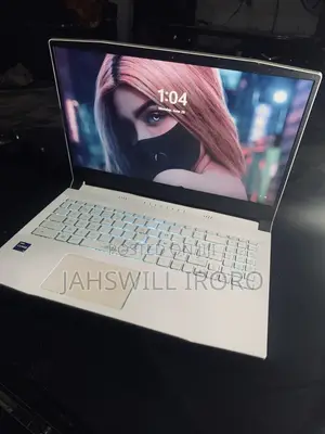 Laptop MSI MSI Sword 15 24GB Intel Core i7 SSHD+SSD 1.5T