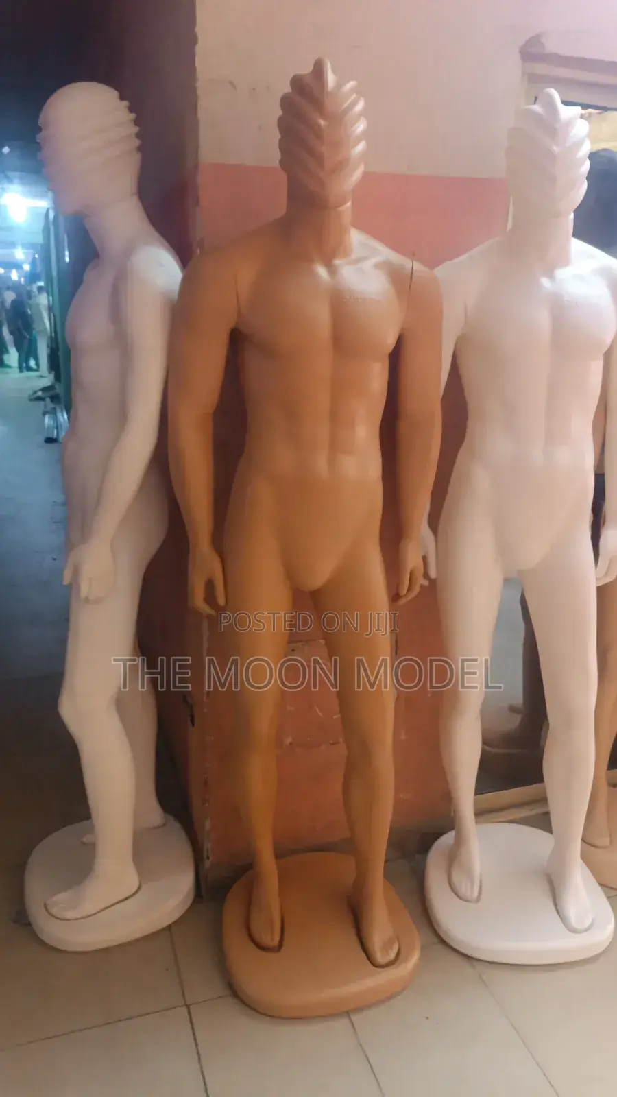 Dummy Giant Mannequin