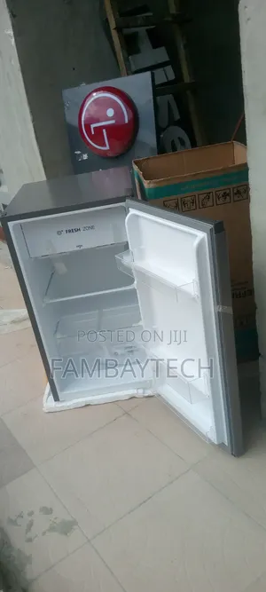 Hisense Ref 121 Compact Refrigerator for Small Spaces