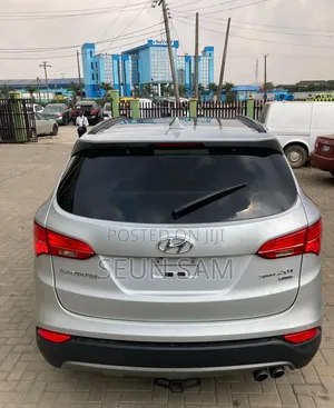 Hyundai Santa Fe Limited 4dr SUV AWD (3.3L 6cyl 6A) 2014 Silver