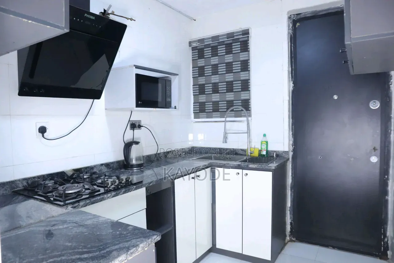 Exquisite 2 Bedroom Apartment