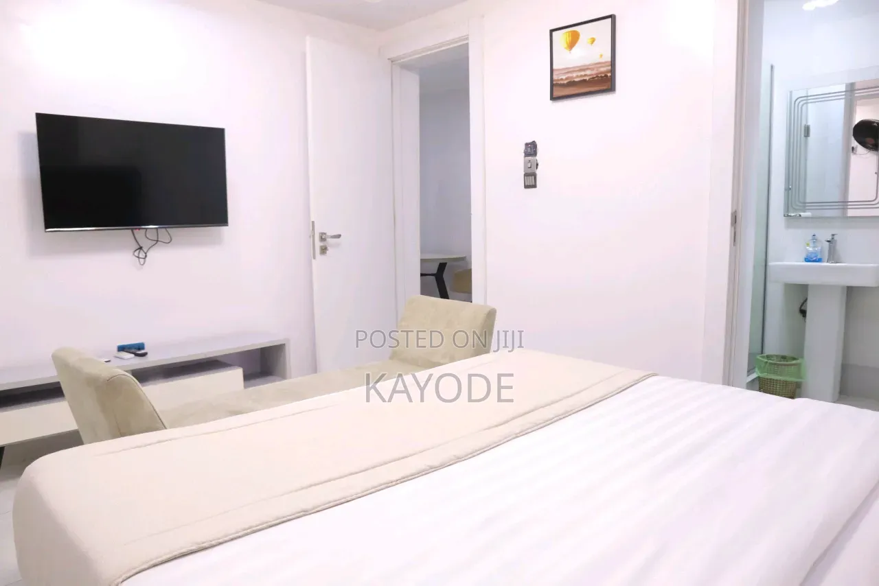 Exquisite 2 Bedroom Apartment