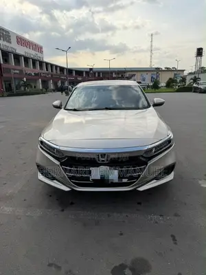 Honda Accord Sport (2.0L 4cyl Turbo 10A) 2019 Brown