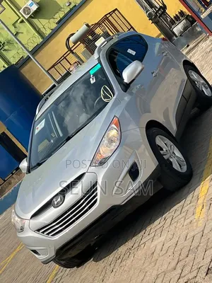 Hyundai Tucson Limited FWD 2011 Silver