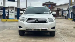 Toyota Highlander Base 2010 White