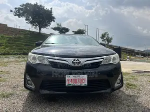 Toyota Camry XLE 4dr Sedan (2.5L 4cyl 6A) 2013 Black