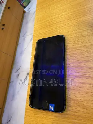 Apple iPhone 8 64 GB Black