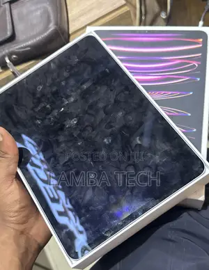 Apple iPad Pro 11 (2022) 128 GB Silver