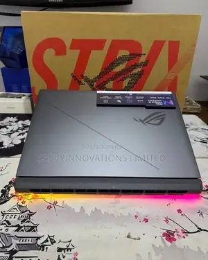 Laptop Asus ROG Strix G18 32GB Intel Core Ultra 9 SSD 2T