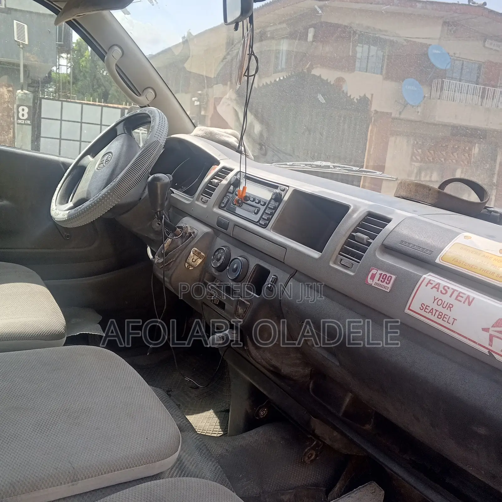 Toyota HiAce 2014 White
