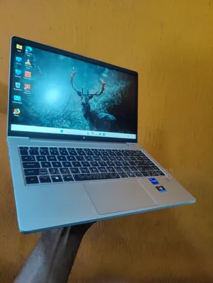 Laptop HP EliteBook 640 G9 16GB Intel Core i5 SSD 512GB
