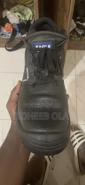 Black Leather Safety Boot (Hse, Isps, Etc Grade Standard)