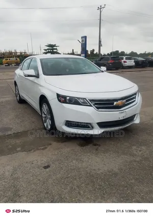 Chevrolet Impala 2018 White