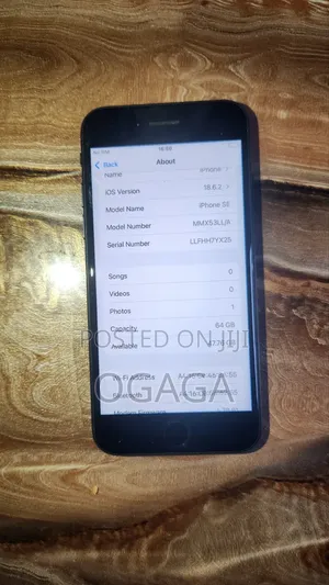 Apple iPhone SE (2022) 64 GB Blue