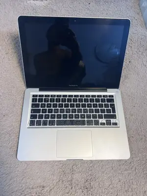 Laptop Apple MacBook Pro 2010 4GB Intel Core 2 Duo HDD 320GB