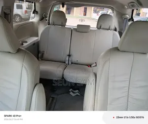 Toyota Sienna XLE 7 Passenger 2011 Gray
