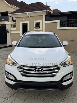 Hyundai Santa Fe 2016 White
