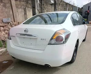 Nissan Altima 2007 White