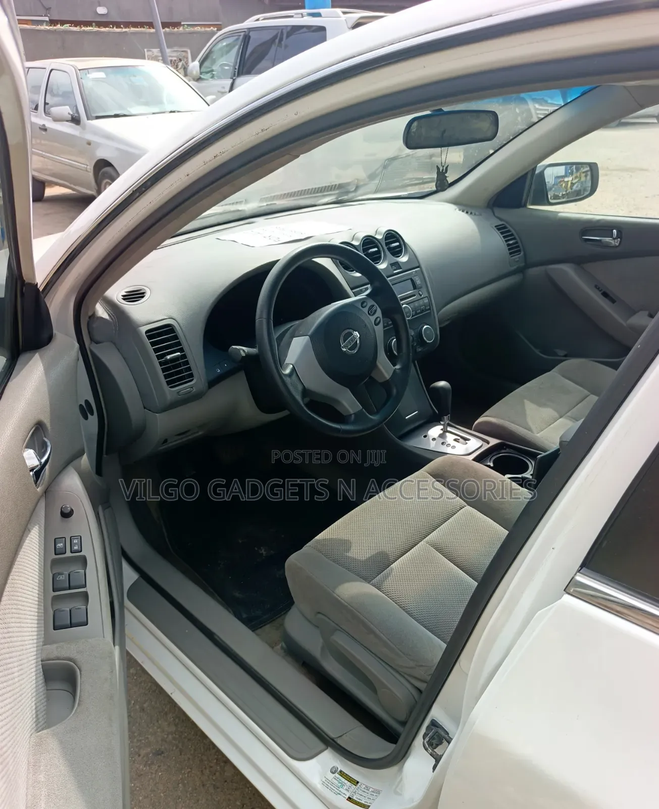Nissan Altima 2007 White