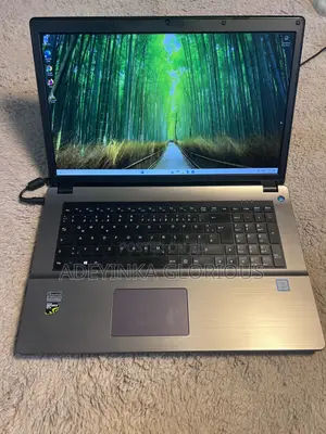 Laptop 8GB Intel Core i5 HDD 1T