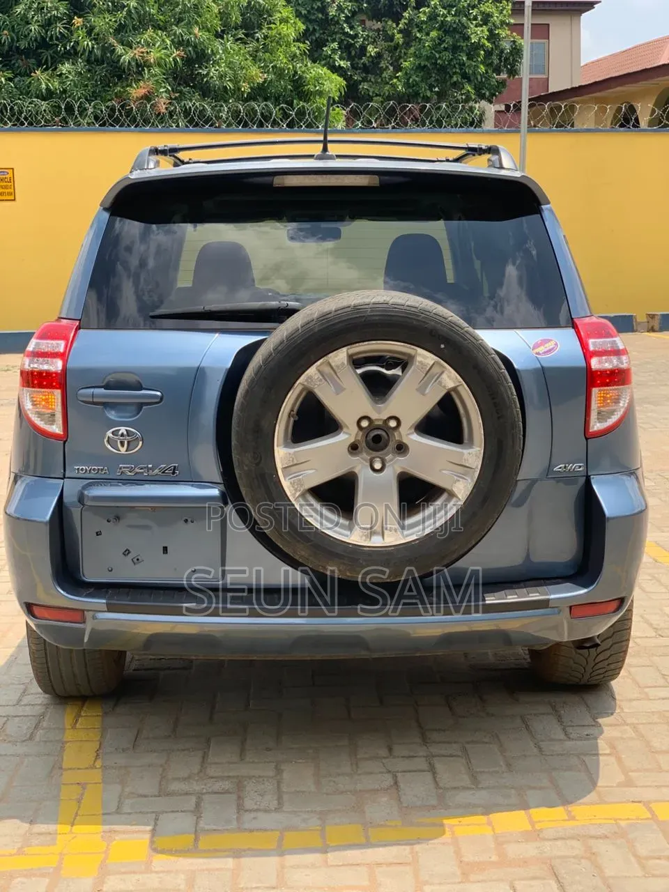 Toyota RAV4 2008 Blue