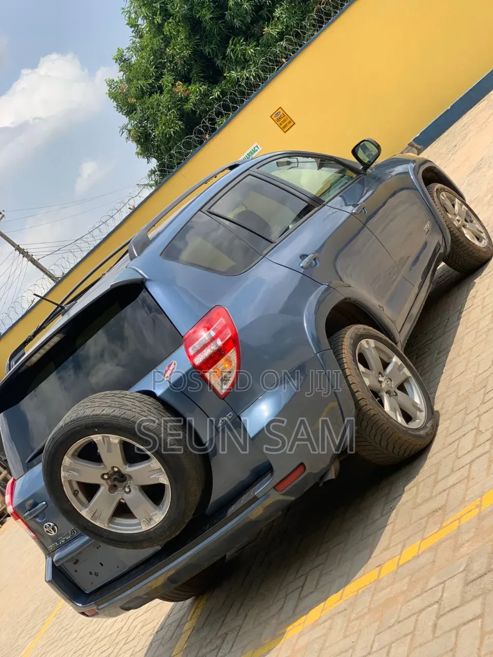 Toyota RAV4 2008 Blue