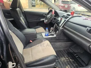 Toyota Camry SE 4dr Sedan (2.5L 4cyl 6A) 2013 Black